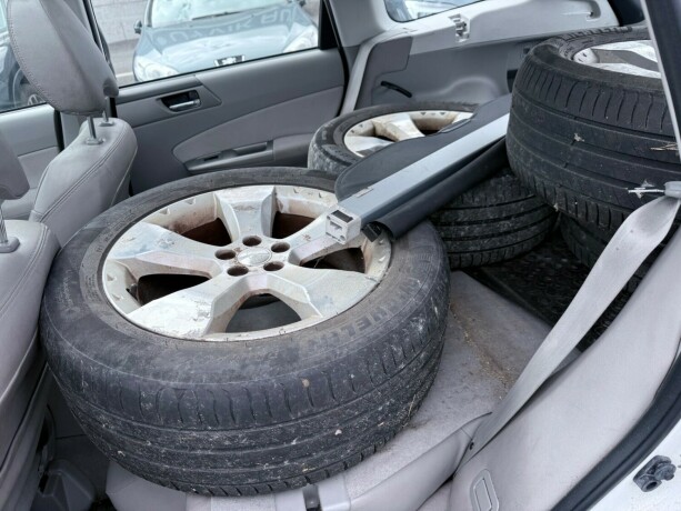 subaru-forester-diesel-2010-big-15