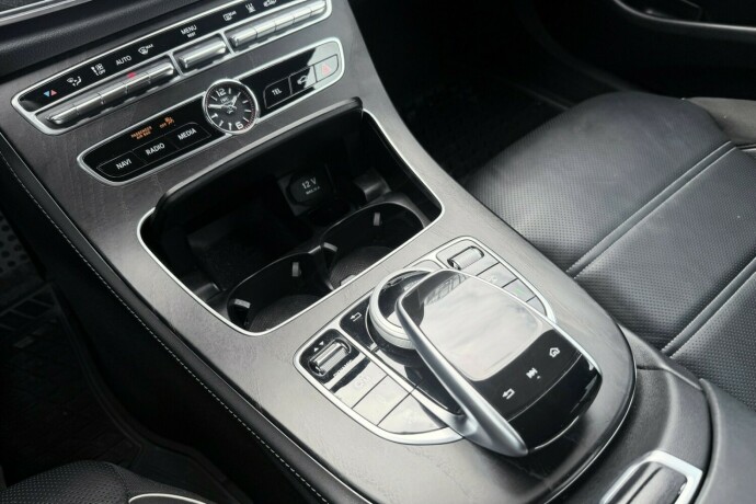 mercedes-benz-e63-bensin-2018-big-26