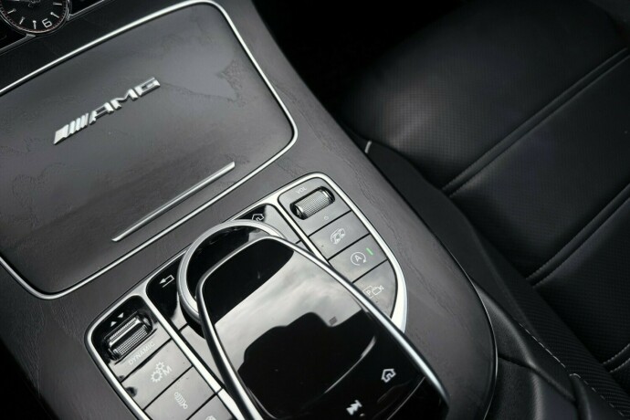 mercedes-benz-e63-bensin-2018-big-25