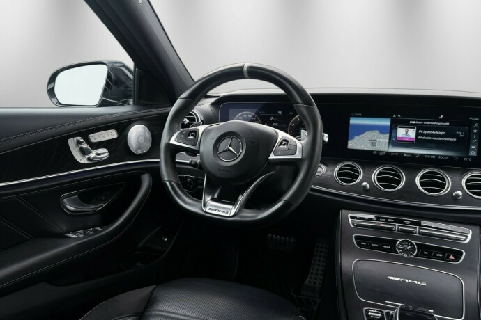 mercedes-benz-e63-bensin-2018-big-16