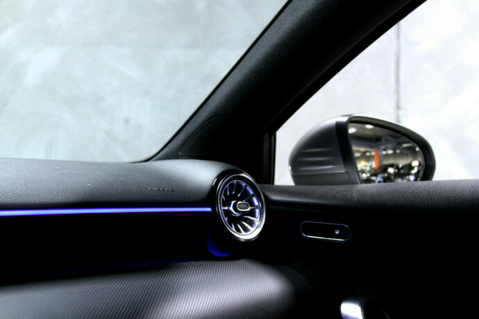 mercedes-benz-a-klasse-elektrisitetbensin-2022-big-24