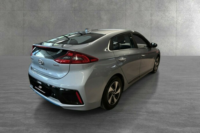hyundai-ioniq-elektrisitetbensin-2017-big-5