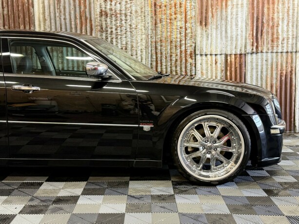 chrysler-300c-bensin-2005-big-3