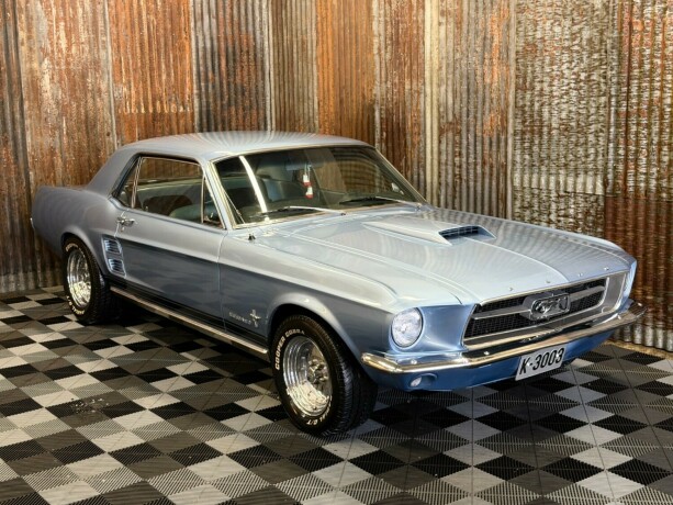 ford-mustang-bensin-1967-big-1