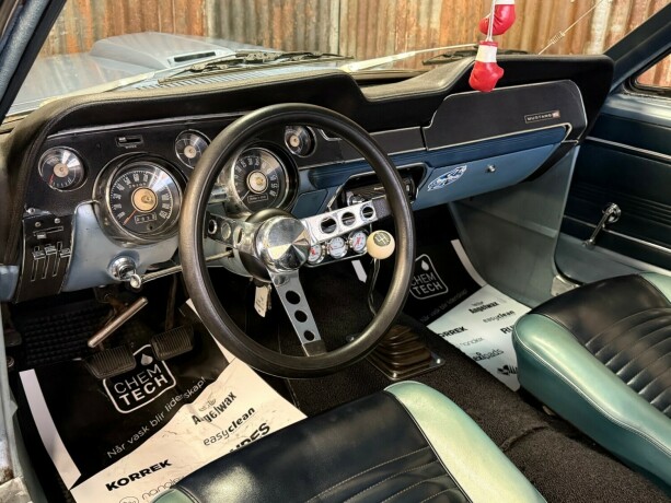 ford-mustang-bensin-1967-big-19