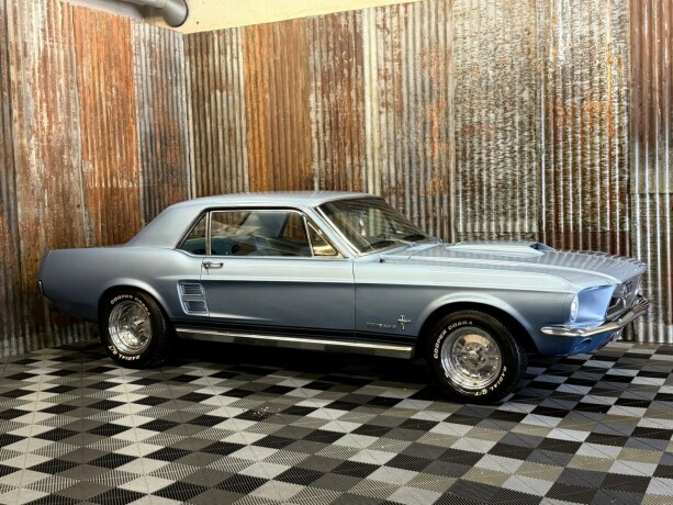 ford-mustang-bensin-1967-big-2