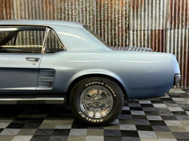 ford-mustang-bensin-1967-big-13