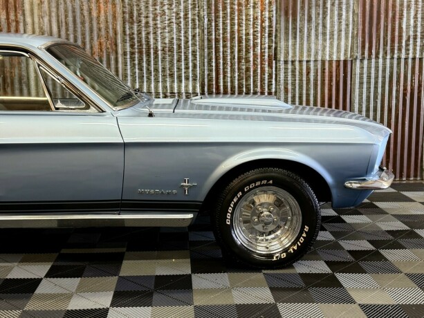 ford-mustang-bensin-1967-big-3