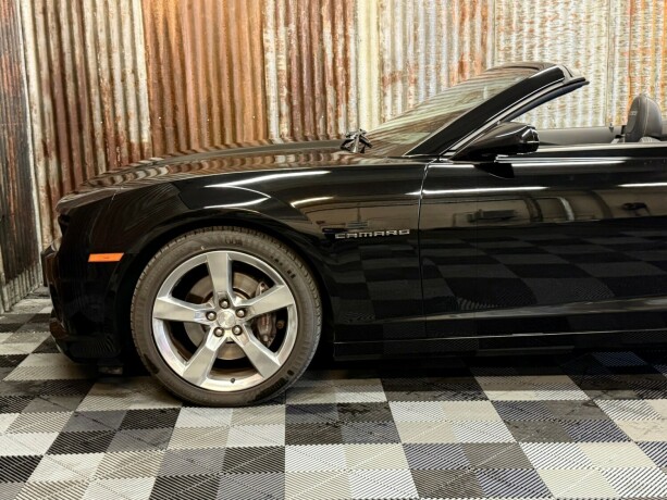 chevrolet-camaro-bensin-2011-big-16