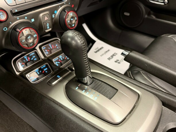 chevrolet-camaro-bensin-2011-big-34