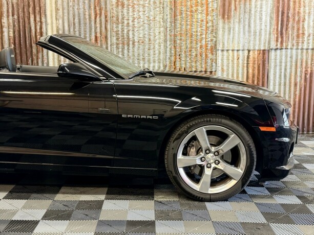 chevrolet-camaro-bensin-2011-big-6