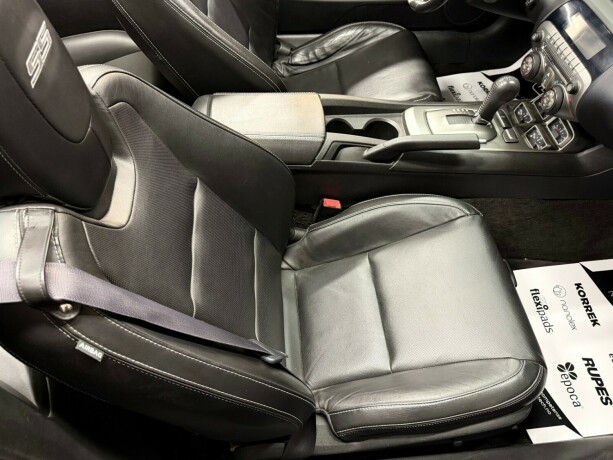 chevrolet-camaro-bensin-2011-big-35