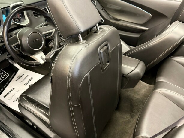 chevrolet-camaro-bensin-2011-big-40