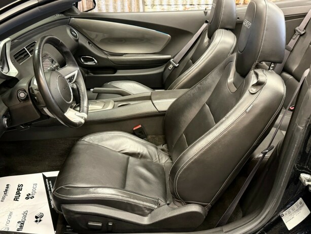 chevrolet-camaro-bensin-2011-big-21