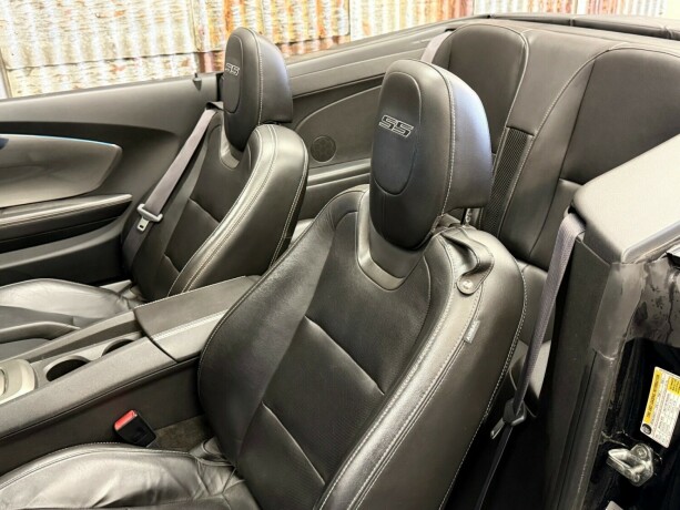 chevrolet-camaro-bensin-2011-big-23