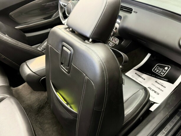 chevrolet-camaro-bensin-2011-big-38