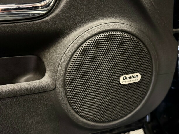 chevrolet-camaro-bensin-2011-big-27