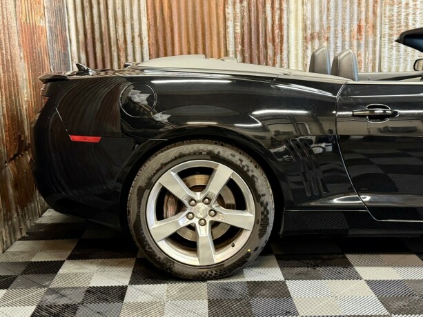 chevrolet-camaro-bensin-2011-big-7
