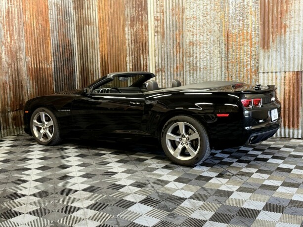 chevrolet-camaro-bensin-2011-big-14