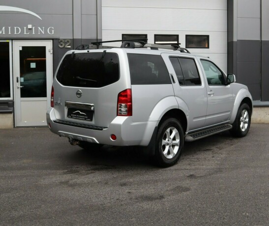 nissan-pathfinder-diesel-2010-big-1