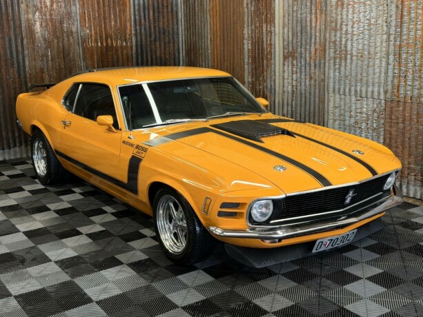 ford-mustang-bensin-1970-big-1