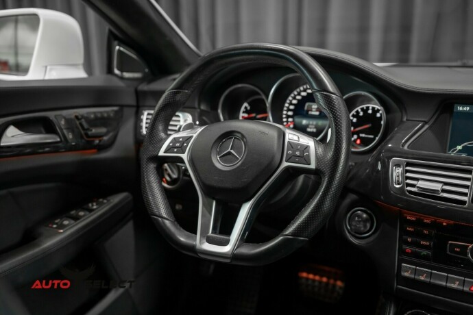 mercedes-benz-cls-bensin-2013-big-34