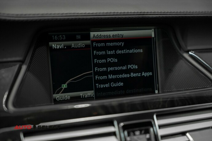 mercedes-benz-cls-bensin-2013-big-55