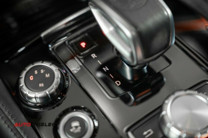 mercedes-benz-cls-bensin-2013-big-49