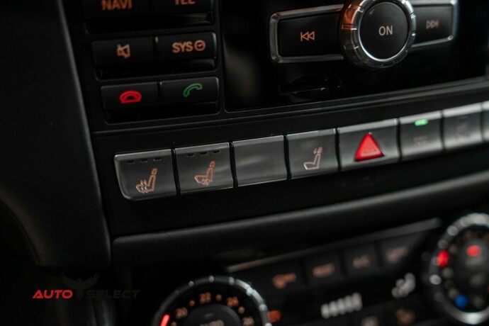 mercedes-benz-cls-bensin-2013-big-46