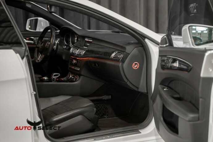 mercedes-benz-cls-bensin-2013-big-22