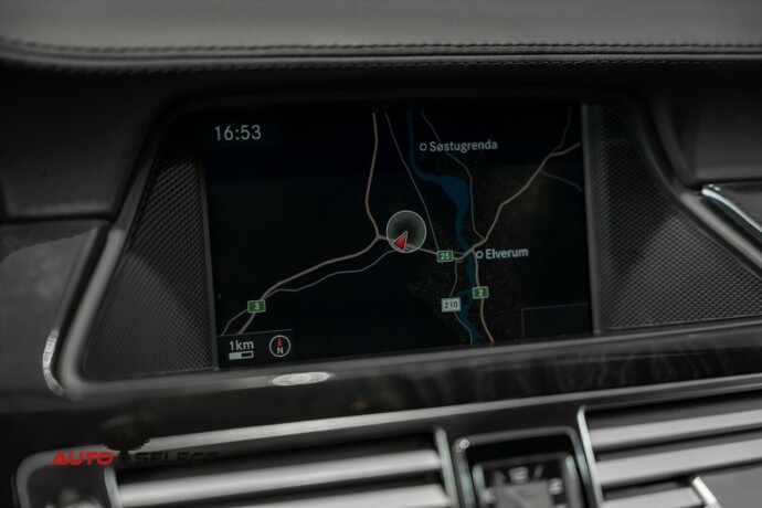 mercedes-benz-cls-bensin-2013-big-54