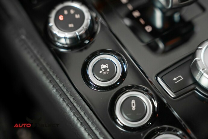 mercedes-benz-cls-bensin-2013-big-51