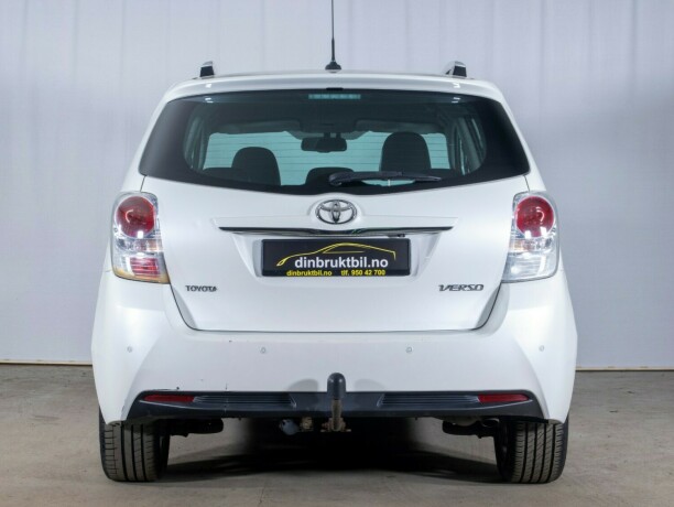 toyota-verso-diesel-2013-big-7