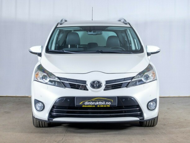 toyota-verso-diesel-2013-big-1