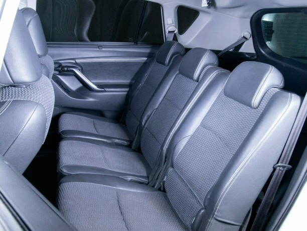 toyota-verso-diesel-2013-big-41