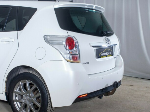 toyota-verso-diesel-2013-big-8