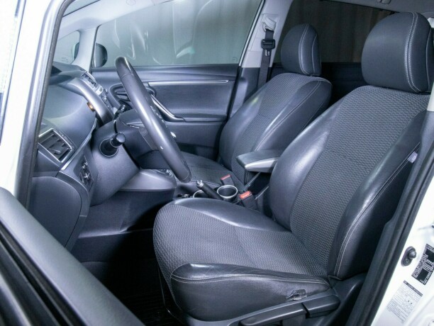 toyota-verso-diesel-2013-big-40