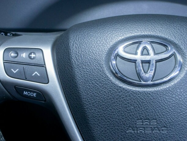 toyota-verso-diesel-2013-big-28