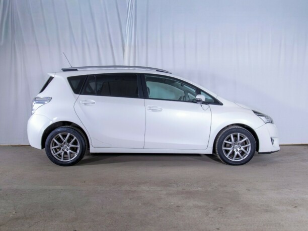 toyota-verso-diesel-2013-big-5