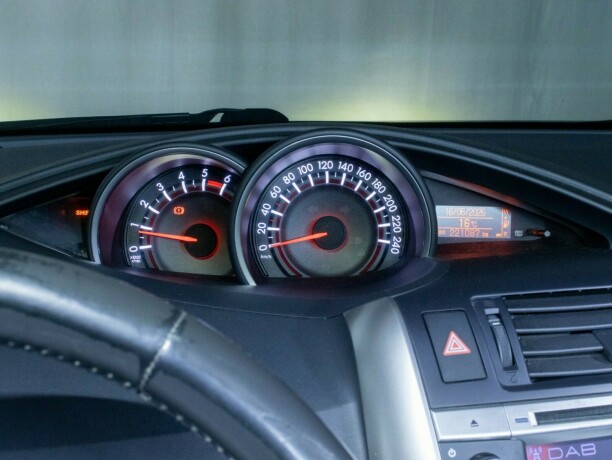 toyota-verso-diesel-2013-big-23