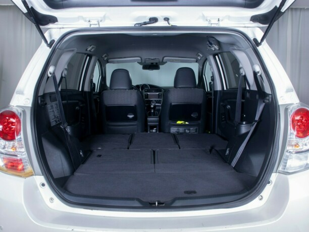 toyota-verso-diesel-2013-big-12