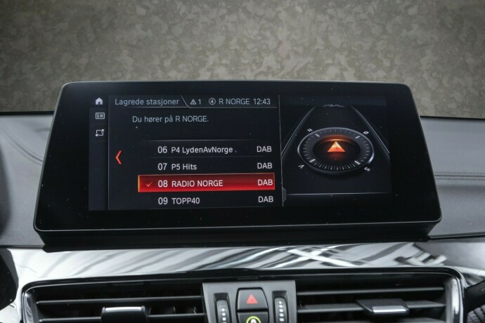 bmw-x1-plug-in-petrol-2021-big-16
