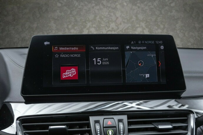 bmw-x1-plug-in-petrol-2021-big-14
