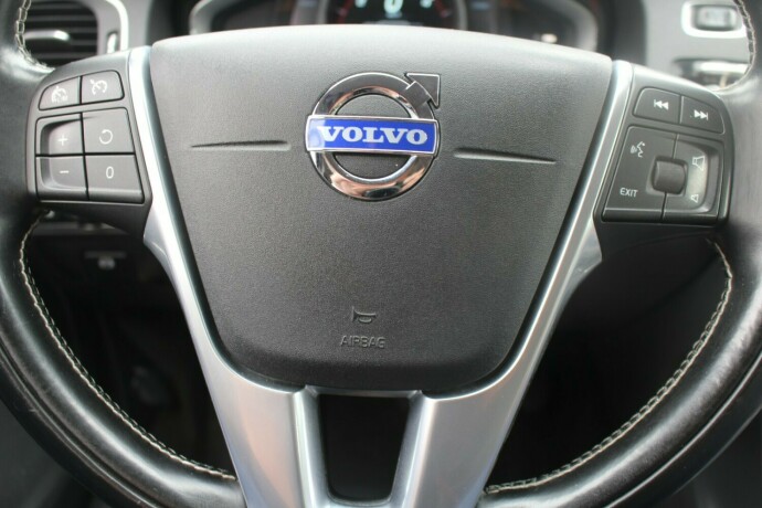 volvo-v60-elektrisitetdiesel-2015-big-13