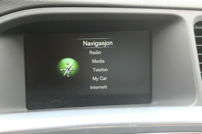 volvo-v60-elektrisitetdiesel-2015-big-14