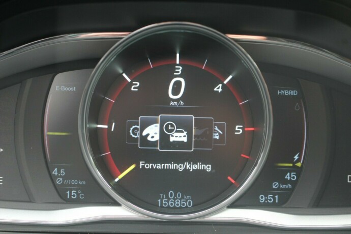 volvo-v60-elektrisitetdiesel-2015-big-10