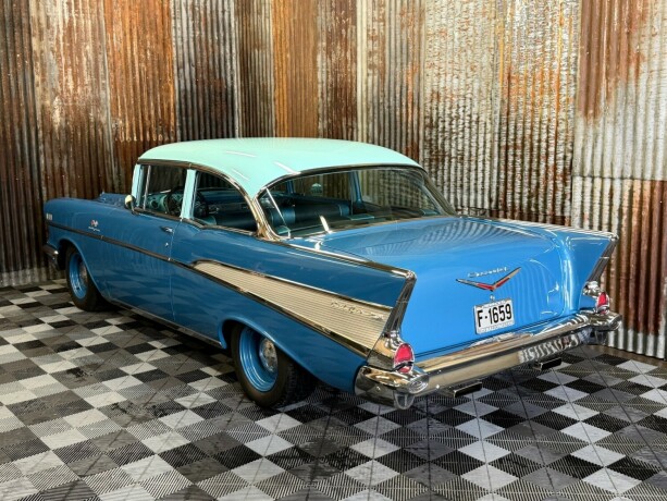 chevrolet-bel-air-bensin-1957-big-12