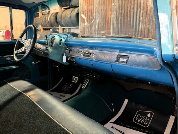 chevrolet-bel-air-bensin-1957-big-33