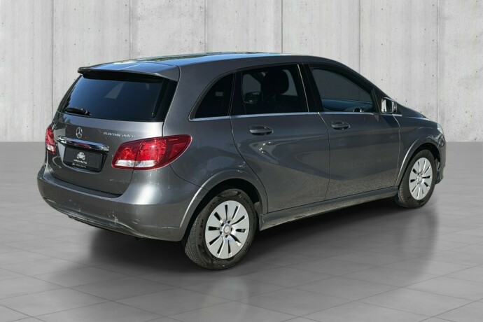 mercedes-benz-b250-e-elektrisitet-2015-big-5