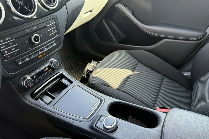 mercedes-benz-b250-e-elektrisitet-2015-big-15